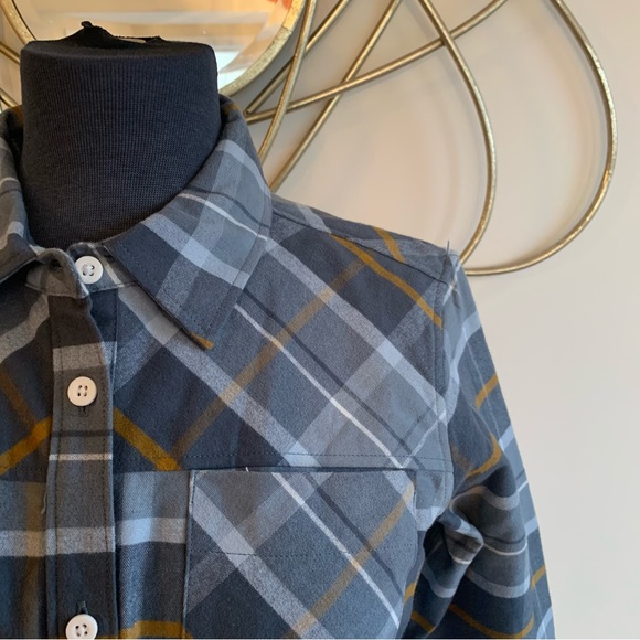 helly Hansen grey yellow plaid button down top - Picture 3 of 4
